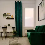 Zuara9room לינה וארוחת בוקר 4*