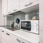 לינה וארוחת בוקר Zuara9room רימיני