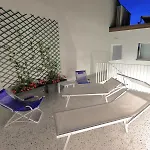 Zuara9room לינה וארוחת בוקר רימיני