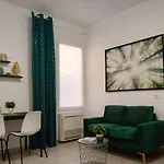 Zuara9room לינה וארוחת בוקר