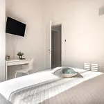 Zuara9room 4*