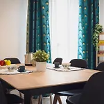 Zuara9room 4*