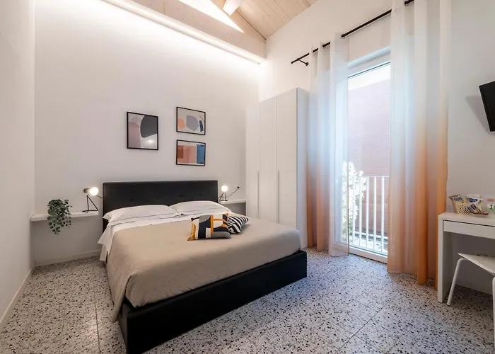 Zuara9room Bed & Breakfast 4*