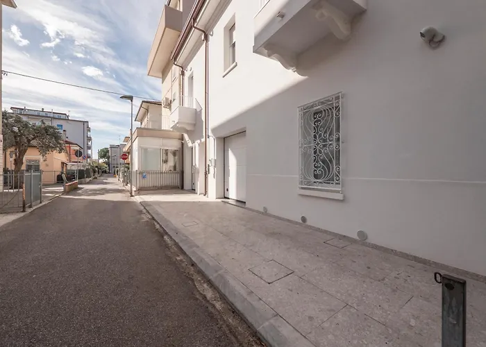 Zuara9room Bed & Breakfast