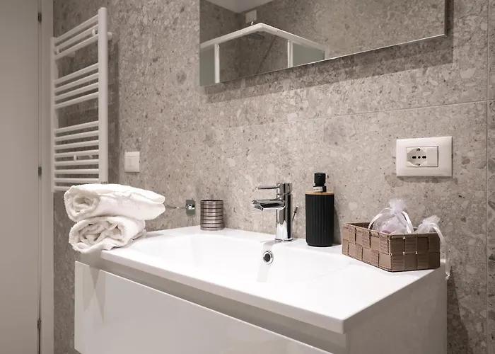 Zuara9room 4* Rimini