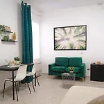 Zuara9room Bed & Breakfast Rimini