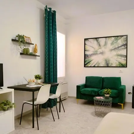 Frühstückspension Zuara9room 4*