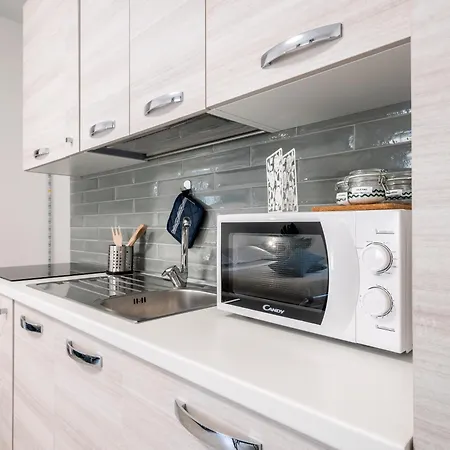 Frühstückspension Zuara9room Rimini