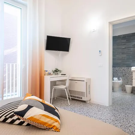 Frühstückspension Zuara9room Rimini