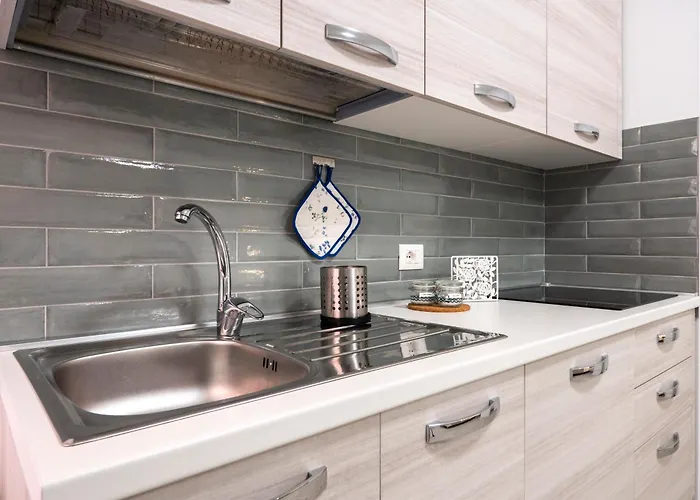 Zuara9room לינה וארוחת בוקר רימיני