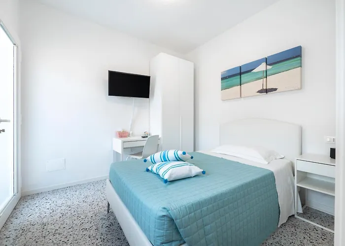 לינה וארוחת בוקר Zuara9room רימיני